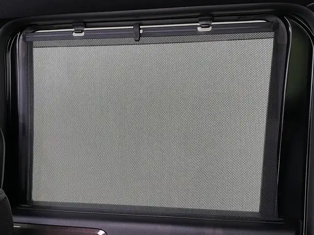 ホンダ Ｎ ＢＯＸ カスタム G L ターボ ホンダセンシング 道央・札幌 2019(令1)年 4.4万km クリスタルブラックパール ・４WD/・Gathersナビゲーション（VXM-240VFi）/　CD/DVD/フルセグ/SD/USB/BT/iPod/・ビルトインETC/・バックカメラ/・純正前方録画ドライブレコーダー/・両側パワースライドドア/・ホンダセンシング/・レーダークルーズコントロール/・レーンキープアシスト/・横滑り防止装置/・衝突軽減ブレーキ/・先行車発進通知/・ロードサインアシスト/・ハーフレザーシート/・前席シートヒーター/・純正フロアマット/・LEDヘッドライト/・オートライト/・スマートキー/・プッシュスタート/・純正AW15インチ/・MTモード付AT/・後方パーキングソナー/・革巻きステアリング/・スイテアリングスイッチ/・フロントフォグライト/・ドアバイザー/・チップアップシーート