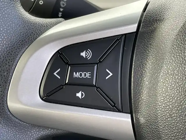 ダイハツ タント カスタム X トップED SA Ⅲ 福岡県 2018(平30)年 5万km パールホワイトⅢ スマートアシスト/衝突軽減/レーンアシスト/コーナーセンサー/社外ナビ（ＣＮ－ＲＡ０５ＷＤ）/フルセグTV/CD/DVD/BT/SD/AM/FM/バックカメラ/左パワースライドドア/D席シートヒーター/ＬＥＤオートライト/オートハイビーム/フォグランプ/アイドリングストップ/ハンドルリモコン/純正１４アルミ/ETC/電格ミラー/ロールサンシェード