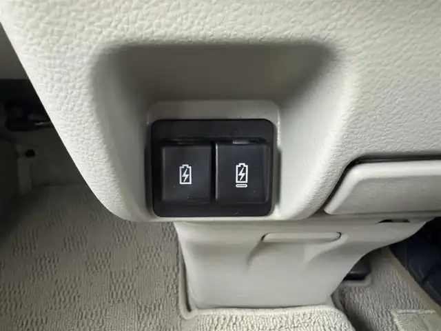 スズキ エブリィ ワゴン PZターボ 熊本県 2025(令7)年 0.3万km クールカーキPM 純正SDナビ/バックカメラ/スズキセーフティサポート/片側パワースライドドア/アイドリングストップ/USB充電ソケット/D席シートヒーター/LEDヘッドライト/オートライト/レベライザー/スマートキー/スペアキー/プッシュスタート