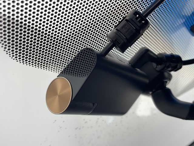 トヨタ ハリアー エレガンス 千葉県 2016(平28)年 4.9万km ホワイトパールクリスタルシャイン モデリスタ/電動サンルーフ/ハーフレザーシート/本革ステアリング/ステアリングリモコン/社外９インチナビ/Bluetooth/CD/DVD/社外リアモニター/前後ドライブレコーダー/クルーズコントロール/ドライブレコーダー/Bカメラ/電動リアゲート/運転席パワーシート/衝突被害軽減システム/純正アルミホイール/ウィンカーミラー/ダブルゾーンコミュニケーション