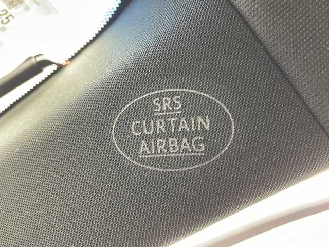 トヨタ ハリアー エレガンス 千葉県 2016(平28)年 4.9万km ホワイトパールクリスタルシャイン モデリスタ/電動サンルーフ/ハーフレザーシート/本革ステアリング/ステアリングリモコン/社外９インチナビ/Bluetooth/CD/DVD/社外リアモニター/前後ドライブレコーダー/クルーズコントロール/ドライブレコーダー/Bカメラ/電動リアゲート/運転席パワーシート/衝突被害軽減システム/純正アルミホイール/ウィンカーミラー/ダブルゾーンコミュニケーション