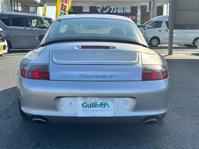 ポルシェ ９１１ カレラ4 カブリオレ 福岡県 2004(平16)年 7.8万km シルバー 社外HDDナビ【AVIC-ZH9MD】/キーレスエントリー/赤革シート/シートヒーター/ハードトップ装着/ソフトトップ（フロントトランク内あり）/保証書・取説・スペアキー