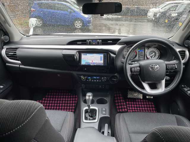 トヨタ ハイラックス Z 青森県 2020(令2)年 3万km スーパーホワイトⅡ ・フルセグ/ナビ/CD/DVD/FM・AM/BT/・ETC2.0/・コーナーセンサー（前後）/・デフロック/・レーンアシスト/・横滑り防止/・クルーズコントロール（追従有り）/・パーキングアシスト/・純正アルミホイール/・バックカメラ/・４WD/・プッシュスタート