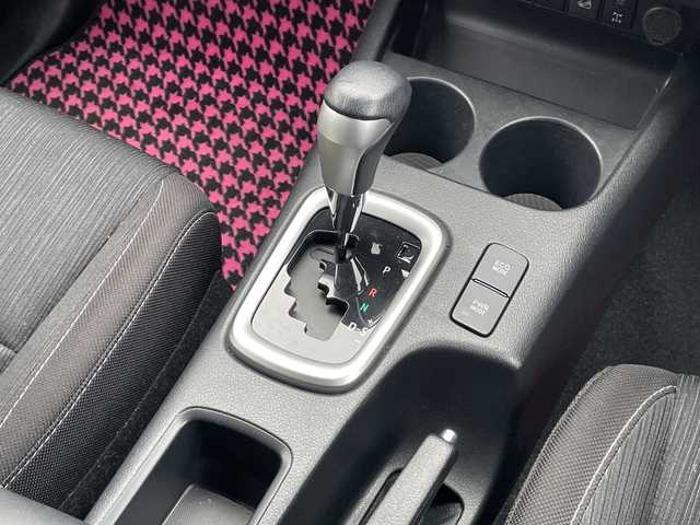 トヨタ ハイラックス Z 青森県 2020(令2)年 3万km スーパーホワイトⅡ ・フルセグ/ナビ/CD/DVD/FM・AM/BT/・ETC2.0/・コーナーセンサー（前後）/・デフロック/・レーンアシスト/・横滑り防止/・クルーズコントロール（追従有り）/・パーキングアシスト/・純正アルミホイール/・バックカメラ/・４WD/・プッシュスタート