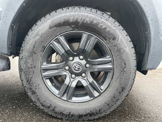 トヨタ ハイラックス Z 青森県 2020(令2)年 3万km スーパーホワイトⅡ ・フルセグ/ナビ/CD/DVD/FM・AM/BT/・ETC2.0/・コーナーセンサー（前後）/・デフロック/・レーンアシスト/・横滑り防止/・クルーズコントロール（追従有り）/・パーキングアシスト/・純正アルミホイール/・バックカメラ/・４WD/・プッシュスタート