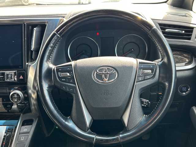 トヨタ アルファード S Aパッケージ タイプブラック 千葉県 2016(平28)年 4.4万km ホワイトパールクリスタルシャイン 特別仕様車　アルパイン１１インチナビＥＸ１１Ｖ　アルパインフリップダウンモニター　バックカメラ　クルコン　両側パワースライドドア　ＢＴ　電動リアゲート　ＡＣ１００Ｖ　ＥＴＣ　１８ＡＷ　ソナー/ＡＬＰＩＮＥ製フリップダウンモニター/ＡＬＰＩＮＥ製１１インチナビ/オットマン/オートクルーズコントロール/両側パワースライドドア/ＢＴ/電動リアゲート/純正ＡＷ/前後コーナーセンサー/LEDライト