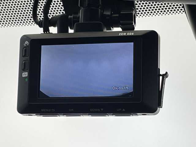 トヨタ カローラツーリング ハイブリッド ダブルバイビー 栃木県 2020(令2)年 1.4万km ブラックマイカ 純正メーカーナビ/バックカメラ/ビルトインETC/プッシュスタート/アイドリングストップ/クルーズコントロール/衝突被害軽減システム/社外ドラレコ