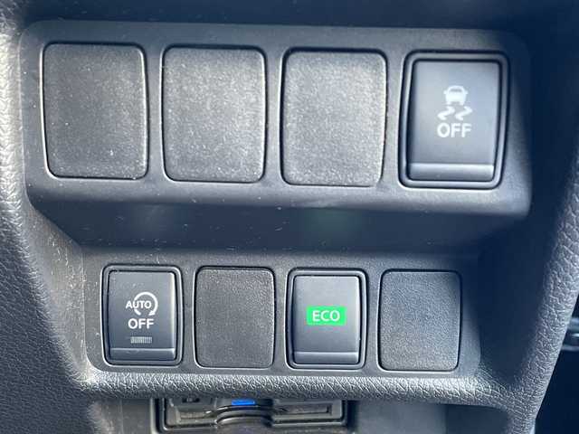 日産 エクストレイル 20X エマージェンシーブレーキ 群馬県 2017(平29)年 7.4万km ダイヤモンドブラック 4WD/純正ナビ(MM316D-W)/CD・DVD・SD/Bluetooth・フルセグ/バックカメラ/ビルトインETC/前席シートヒーター/横滑り防止装置/レーンキープアシスト/衝突軽減ブレーキ/アイドリングストップ/純正アルミホイール/純正フロアマット/LEDヘッドライト/取説・保証書/スマートキー×2