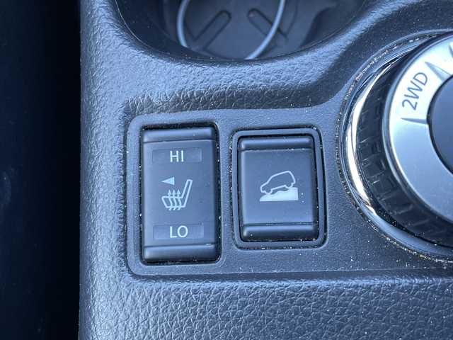 日産 エクストレイル 20X エマージェンシーブレーキ 群馬県 2017(平29)年 7.4万km ダイヤモンドブラック 4WD/純正ナビ(MM316D-W)/CD・DVD・SD/Bluetooth・フルセグ/バックカメラ/ビルトインETC/前席シートヒーター/横滑り防止装置/レーンキープアシスト/衝突軽減ブレーキ/アイドリングストップ/純正アルミホイール/純正フロアマット/LEDヘッドライト/取説・保証書/スマートキー×2