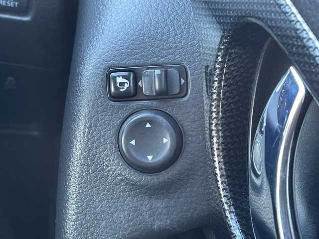 日産 エクストレイル 20X エマージェンシーブレーキ 群馬県 2017(平29)年 7.4万km ダイヤモンドブラック 4WD/純正ナビ(MM316D-W)/CD・DVD・SD/Bluetooth・フルセグ/バックカメラ/ビルトインETC/前席シートヒーター/横滑り防止装置/レーンキープアシスト/衝突軽減ブレーキ/アイドリングストップ/純正アルミホイール/純正フロアマット/LEDヘッドライト/取説・保証書/スマートキー×2