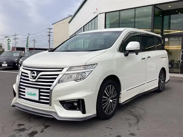 日産 エルグランド 250ハイウェイスターS 栃木県 2015(平27)年 7.5万km パール  メモリナビ/ フルセグテレビ/ バックカメラ/ Bluetoothオーディオ/ フリップダウンモニター/ クルーズコントロール/ ドアバイザー/ プッシュスタート/ 片側パワースライドドア/ ETC/ LEDヘッドライト/ フォグライト/ 純正フロアマット/ ２列目オットマン/ 助手席オットマン/ ドラレコ　前後カメラ(ZDR016)/ 保証書、取説、ナビ説