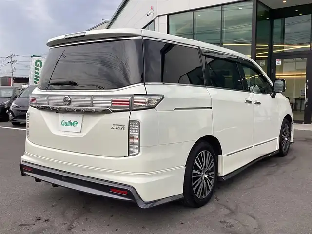 日産 エルグランド 250ハイウェイスターS 栃木県 2015(平27)年 7.5万km パール  メモリナビ/ フルセグテレビ/ バックカメラ/ Bluetoothオーディオ/ フリップダウンモニター/ クルーズコントロール/ ドアバイザー/ プッシュスタート/ 片側パワースライドドア/ ETC/ LEDヘッドライト/ フォグライト/ 純正フロアマット/ ２列目オットマン/ 助手席オットマン/ ドラレコ　前後カメラ(ZDR016)/ 保証書、取説、ナビ説