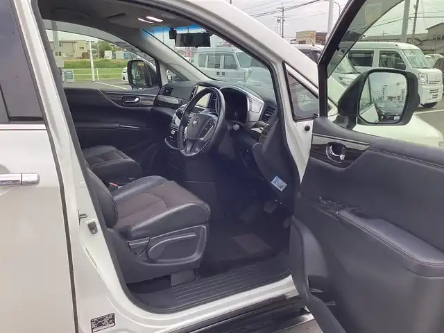 日産 エルグランド 250ハイウェイスターS 栃木県 2015(平27)年 7.5万km パール  メモリナビ/ フルセグテレビ/ バックカメラ/ Bluetoothオーディオ/ フリップダウンモニター/ クルーズコントロール/ ドアバイザー/ プッシュスタート/ 片側パワースライドドア/ ETC/ LEDヘッドライト/ フォグライト/ 純正フロアマット/ ２列目オットマン/ 助手席オットマン/ ドラレコ　前後カメラ(ZDR016)/ 保証書、取説、ナビ説