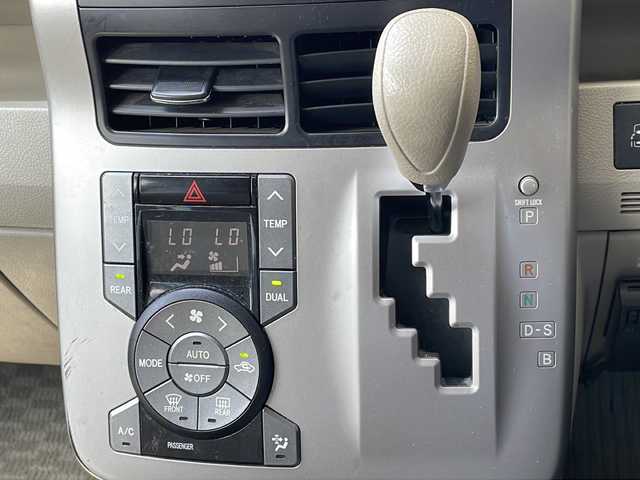 トヨタ ノア X Lセレクション 長野県 2009(平21)年 15.9万km パール HDDナビ/パワースライドドア/バックカメラ