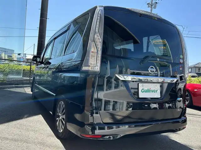 日産 セレナ HWS S HV Vセレ +Sefty 静岡県 2015(平27)年 4.1万km ダイヤモンドブラック ８インチナビ　フルセグＴＶ　ＤＶＤ再生　Ｂｌｕｅｔｏｏｔｈ接続　バックカメラ　ＥＴＣ　衝突被害軽減ブレーキ　車線逸脱警報　クルーズコントロール　両側パワースライドドア　ＬＥＤオートライト　スマートキー　プッシュスタート