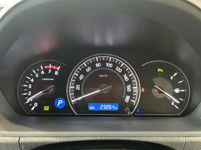 トヨタ エスクァイア Gi プレミアムパッケージ ブラックテーラード 大阪府 2020(令2)年 2.4万km ブラック ハーフレザー/シートヒーター/アルパインナビ/TV/バックカメラ/純正15インチAW/クリアランスソナー/ETC/ドラレコ/両側パワースライドドア/ダブルエアコン/プリクラッシュセーフティ/クルコン/ステアリングヒーター