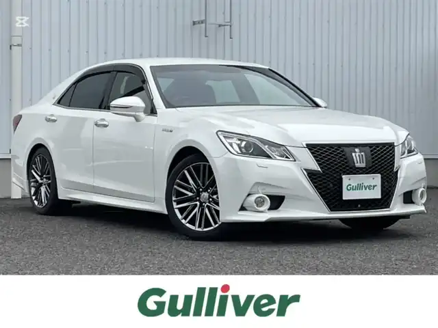トヨタ クラウン ハイブリッド アスリートG 熊本県 2014(平26)年 9万km ホワイトパールクリスタルシャイン 純正SDナビ/・AM/FM/BT/CD/HDD/・フルセグTV/バックカメラ/トヨタセーフティセンス/・プリクラッシュセーフティ/・インテリジェントクリアランスソナー/・オートマチックハイビーム/・クリアランスソナー/レーダークルーズコントロール/ドライブレコーダー/ETC/D/N席パワーシート/・Dシートメモリー/・D/Nシートヒーター/・D/Nエアシート/革巻きステアリング/・ステアリングリモコン/・ステアリングヒーター/オートライト/・LEDヘッドライト/・フォグランプ/・ヘッドライトウォッシャー/電動格納ミラー/・ウィンカーミラー/電動リアサンシェード/ドアバイザー/純正アルミホイール/純正フロアマット/スマートキー/・スペアキー