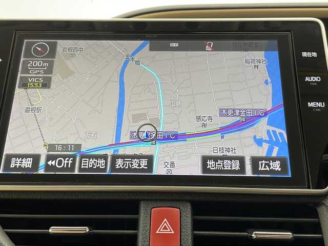 トヨタ ノア ハイブリッド G 千葉県 2017(平29)年 6.4万km ホワイトパールクリスタルシャイン ・両側パワースライドドア/・純正フリップダウンモニター/・純正ナビ（DVD/TV/SD/BT）/・フルセグテレビ/・バックカメラ/・ステアリングスイッチ/・クルーズコントロール/・革巻きステアリング/・衝突被害軽減システム/・レーンアシスト/・横滑り防止装置/・ETC2.0/・360度ドライブレコーダー/・シートヒーター（前席）/・プッシュスタート/・スマートキー/・EVモード/・ECOモード/・電動格納ミラー/・オートライト/・LEDヘッドライト/・フォグライト/・純正R15アルミホイール/・純正フロアマット/・保証書/・取説