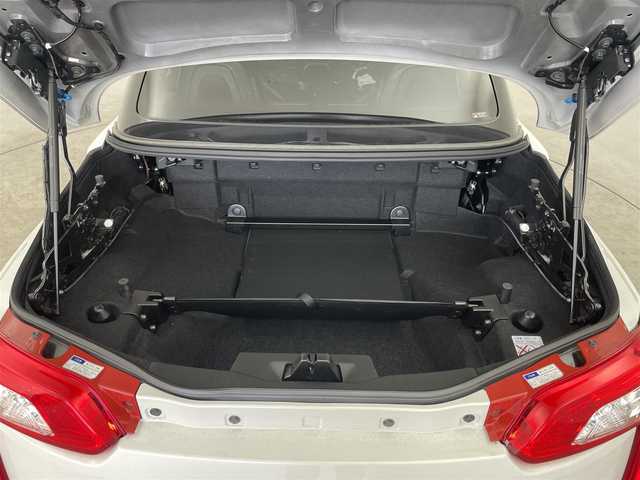 ダイハツ コペン ローブ 埼玉県 2022(令4)年 0.8万km パールホワイトⅢ 純正ナビ　ＨＫＳマフラー　シートヒーター　ＬＥＤヘッドライト　プッシュスタート　スマートキー　Ｂｌｕｅｔｏｏｔｈ　地デジフルセグＴＶ　純正１６インチアルミホイール　ＤＶＤ再生　ターボ　オートライト
