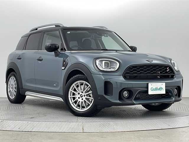 ＭＩＮＩ ＢＭＷ ミニ クロスオーバー クーパー SD オール4 新潟県 2021(令3)年 0.3万km セージグリーンメタリック 衝突被害被害軽減ブレーキ/純正ナビ/　　AM/FM/フルセグ/BT/バックモニター/パワーバックドア/アダプティブクルーズコントロール/HIDオートライト/ハーフレザーシート/純正17インチアルミホイール付/アイドリングストップ/電動パーキングブレーキ/オートブレーキホールド/純正前方ドライブレコーダー/USBポート/スペアキー/スマートキー/ETC2.0
