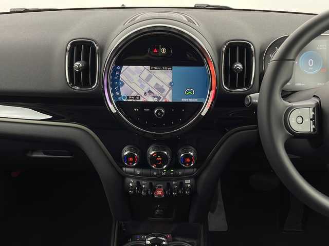ＭＩＮＩ ＢＭＷ ミニ クロスオーバー クーパー SD オール4 新潟県 2021(令3)年 0.3万km セージグリーンメタリック 衝突被害被害軽減ブレーキ/純正ナビ/　　AM/FM/フルセグ/BT/バックモニター/パワーバックドア/アダプティブクルーズコントロール/HIDオートライト/ハーフレザーシート/純正17インチアルミホイール付/アイドリングストップ/電動パーキングブレーキ/オートブレーキホールド/純正前方ドライブレコーダー/USBポート/スペアキー/スマートキー/ETC2.0