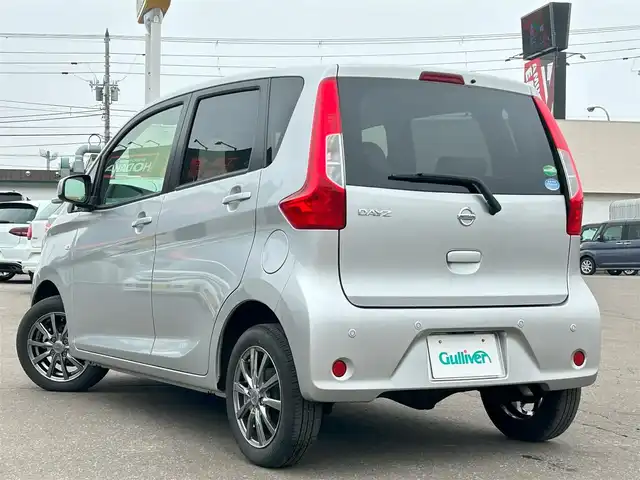 日産 デイズ S 道東・釧路十勝 2018(平30)年 1.9万km スターリングシルバーM ４WD/純正ミュージックサーバー/純正フロアマット/シートヒーター/アイドリングストップ/衝突被害軽減システム/取扱説明書/記録簿/保証書