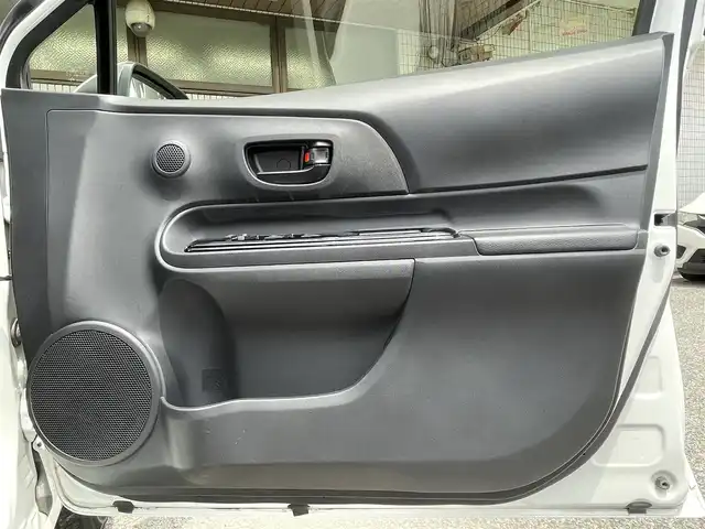 トヨタ アクア S スタイルブラック 千葉県 2020(令2)年 1.2万km ホワイトパールクリスタルシャイン トヨタセーフティセンス/・衝突軽減ブレーキ/・レーンキープアシスト/・オートハイビーム/・クリアランスソナー/純正メモリナビゲーション/（CD/DVD/SD/BT/フルセグTV）/バックカメラ/純正ドライブレコーダー/ビルトインETC/前席シートヒーター/LEDヘッドライト/フォグライト/オートライト/電格ミラー/純正フロアマット/純正ホイールキャップ