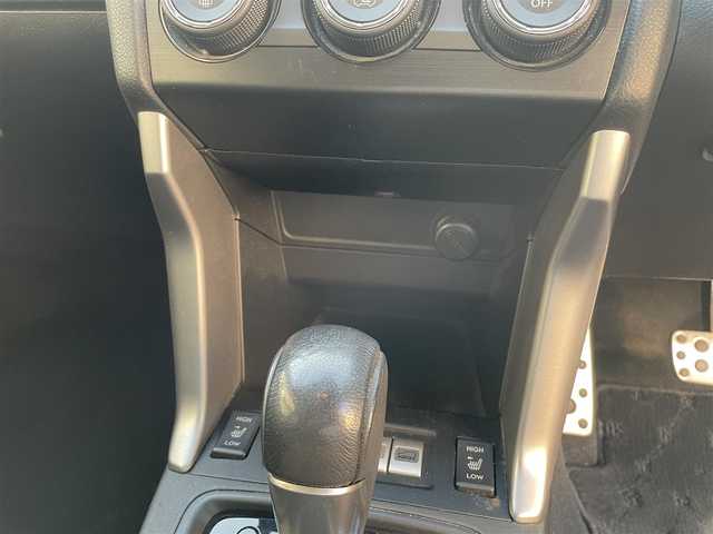 スバル フォレスター 2．0XT アイサイト 愛知県 2012(平24)年 12.3万km ダークグレーメタリック 社外ナビ（AM/FM/BT）/ハーフレザーシート/シートヒーター/パワーシート（D/N席）/前後ドライブレコーダー/純正18インチアルミホイール/ETC/パドルシフト/フォグランプ/取説/保証書/スペアキー