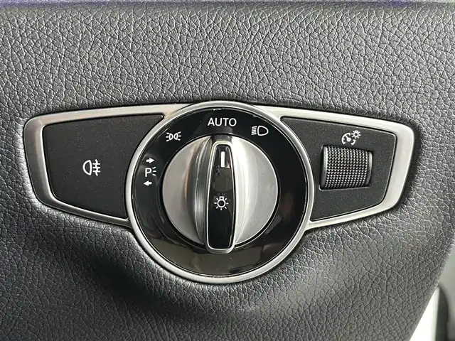 メルセデス・ベンツ Ｅ２００ SW アバンギャルド AMGライン 山形県 2021(令3)年 3.6万km ポーラホワイト アクティブブレーキアシスト/ブラインドスポットアシスト/レーンチェンジアシスト/アテンションアシスト/ディストロニック/ブラックレザーシート/前席パワーシート/シートヒーター/パフュームアトマイザー/ブルメスター/純正HDDナビ/地デジTV/【Bluetooth接続】/バックカメラ/ドライブレコーダー（前後撮影）/革巻きステアリング/ステアリングスイッチ/パドルシフト/ETC（2.0）/LEDヘッドライト/フォグライト/ウインカーミラー/パークトロニック/純正19インチアルミホイル/サイド/カーテンエアバッグ/キーレスゴー