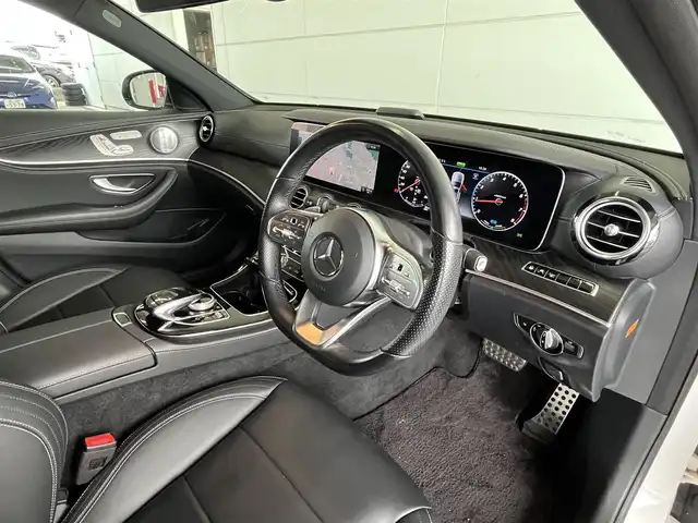 メルセデス・ベンツ Ｅ２００ SW アバンギャルド AMGライン 山形県 2021(令3)年 3.6万km ポーラホワイト アクティブブレーキアシスト/ブラインドスポットアシスト/レーンチェンジアシスト/アテンションアシスト/ディストロニック/ブラックレザーシート/前席パワーシート/シートヒーター/パフュームアトマイザー/ブルメスター/純正HDDナビ/地デジTV/【Bluetooth接続】/バックカメラ/ドライブレコーダー（前後撮影）/革巻きステアリング/ステアリングスイッチ/パドルシフト/ETC（2.0）/LEDヘッドライト/フォグライト/ウインカーミラー/パークトロニック/純正19インチアルミホイル/サイド/カーテンエアバッグ/キーレスゴー