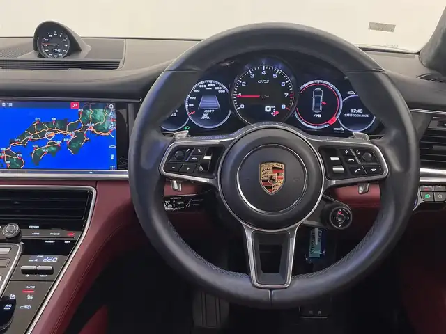 ポルシェ パナメーラ GTS 岡山県 2019(令1)年 4.7万km ヴァルカノグレーメタリック ＰＣＭ/スポーツクロノ/ＢＯＳＥサウンド/ＬＫＡ/ＬＣＡ/サラウンドアシスト/交通渋滞アシスト/パークアシスト/ＡＣＣ/走行モード/スポーツエグゾースト/電動リアスポイラー/アイドリングストップ/アップルカープレイ/レザーシート（ボルドー）/シートヒーター/エアシート/純正20インチアルミ/社外レーダー/社外ドラレコ