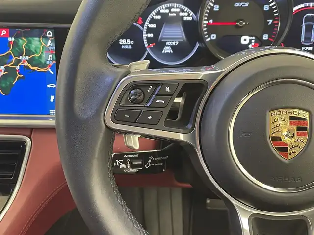 ポルシェ パナメーラ GTS 岡山県 2019(令1)年 4.7万km ヴァルカノグレーメタリック ＰＣＭ/スポーツクロノ/ＢＯＳＥサウンド/ＬＫＡ/ＬＣＡ/サラウンドアシスト/交通渋滞アシスト/パークアシスト/ＡＣＣ/走行モード/スポーツエグゾースト/電動リアスポイラー/アイドリングストップ/アップルカープレイ/レザーシート（ボルドー）/シートヒーター/エアシート/純正20インチアルミ/社外レーダー/社外ドラレコ