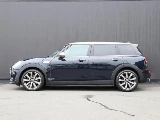 ＭＩＮＩ ＢＭＷ ミニ クラブマン クーパー S 静岡県 2020(令2)年 4.6万km MINI Yoursエニグマティックブラック 純正ナビ/バックカメラ/PDC/ACC/ユニオンジャック/18インチ純正マルチレイスポークAW/コンフォートパッケージ/ペッパーパッケージ/ユニオンジャック/LEDヘッドライト/スペアキー