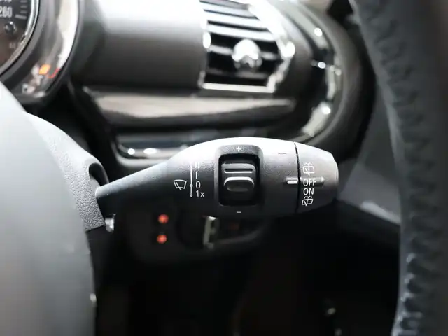 ＭＩＮＩ ＢＭＷ ミニ クラブマン クーパー S 静岡県 2020(令2)年 4.6万km MINI Yoursエニグマティックブラック 純正ナビ/バックカメラ/PDC/ACC/ユニオンジャック/18インチ純正マルチレイスポークAW/コンフォートパッケージ/ペッパーパッケージ/ユニオンジャック/LEDヘッドライト/スペアキー