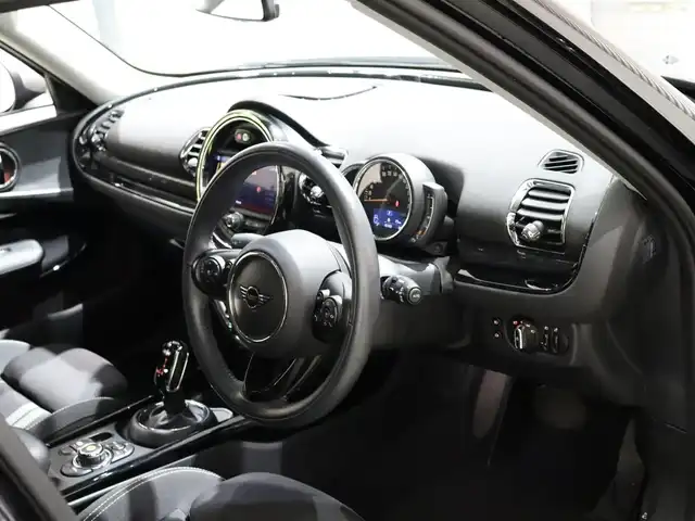 ＭＩＮＩ ＢＭＷ ミニ クラブマン クーパー S 静岡県 2020(令2)年 4.6万km MINI Yoursエニグマティックブラック 純正ナビ/バックカメラ/PDC/ACC/ユニオンジャック/18インチ純正マルチレイスポークAW/コンフォートパッケージ/ペッパーパッケージ/ユニオンジャック/LEDヘッドライト/スペアキー