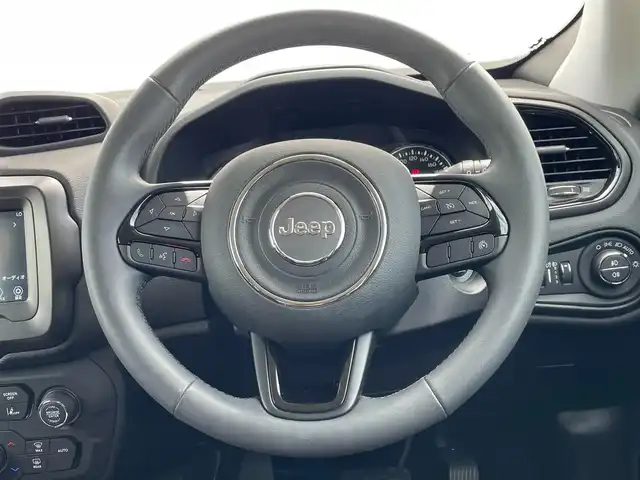 クライスラー・ジープ ジープ レネゲード ナイトイーグル 東京都 2021(令3)年 3.7万km グレー 純正ディスプレイオーディオ/Ｂカメラ/前後ドラレコ/ＥＴＣ/ＡＣＣ/ＢＳＭ/レーンキープ/ＢＴオーディオ/ＵＳＢ/ＡＵＸ/アイドリングストップ/スマートキー