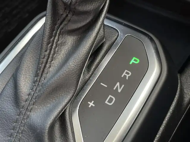 クライスラー・ジープ ジープ レネゲード ナイトイーグル 東京都 2021(令3)年 3.7万km グレー 純正ディスプレイオーディオ/Ｂカメラ/前後ドラレコ/ＥＴＣ/ＡＣＣ/ＢＳＭ/レーンキープ/ＢＴオーディオ/ＵＳＢ/ＡＵＸ/アイドリングストップ/スマートキー