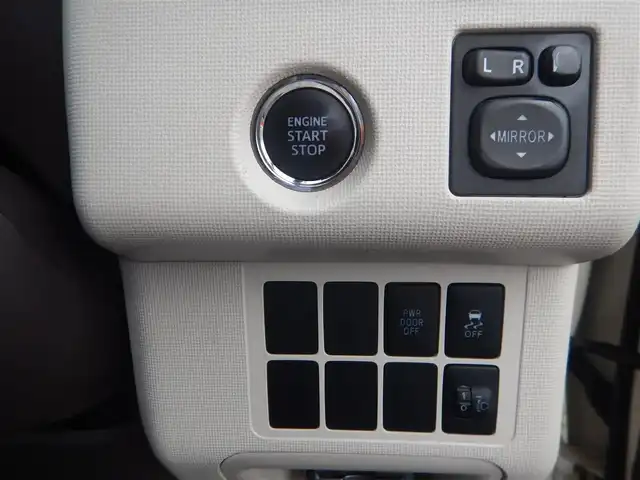 トヨタ ポルテ F 静岡県 2013(平25)年 9.5万km クリームベージュ スマートキー×2/プッシュスタート/ETC/純正ナビゲーション/・NHZD-W62G/・Bluetooth接続/・SD/・DVD/・フルセグ/バックカメラ/左パワースライドドア/純正フロアマット/純正ドアバイザー/ウインカー付きドアミラー/ステアリングスイッチ/新車保証書/取扱説明書