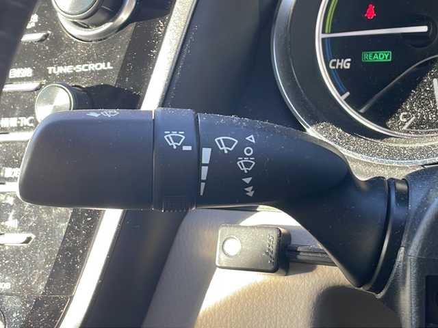 トヨタ カムリ G レザーパッケージ 静岡県 2017(平29)年 7万km プラチナホワイトパールマイカ /純正ナビ/地デジTV//純正CD/DVD/Bluetooth//バックカメラ//レザーシート//シートヒーター//セーフティセンス//レーダークルーズコントロール//オートハイビーム//ドライブレコーダー//純正18インチAW//LEDヘッドライト//スマートキー//スペアキー