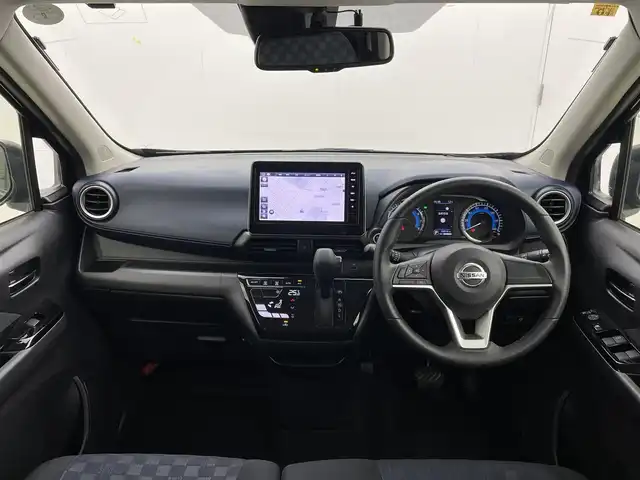 日産 デイズ ハイウェイスターX 茨城県 2023(令5)年 1.7万km ブラック ●純正ナビ/●CD，BT接続，フルセグTV/●パワーステアリング/●パワーウィンドウ/●エアコン/●キーレス/●ABS/●運転席＋助手席エアバック/●カーテンエアバック/●サイドエアバッグ/●LED ライト/●フォグランプ/●ETC/●スマートキー/●プッシュスタート/●集中ドアロック/●盗難防止装置/●オートライト/●横滑り防止装置/●衝突被害軽減ブレーキ/●衝突安全ボディ/●アイドリングストップ/●障害物センサー