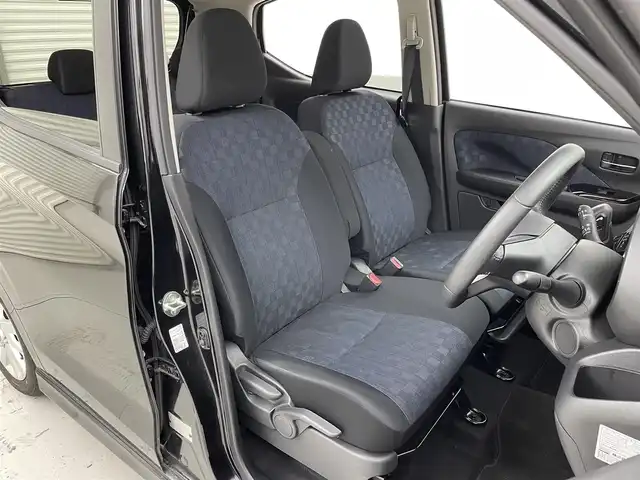 日産 デイズ ハイウェイスターX 茨城県 2023(令5)年 1.7万km ブラック ●純正ナビ/●CD，BT接続，フルセグTV/●パワーステアリング/●パワーウィンドウ/●エアコン/●キーレス/●ABS/●運転席＋助手席エアバック/●カーテンエアバック/●サイドエアバッグ/●LED ライト/●フォグランプ/●ETC/●スマートキー/●プッシュスタート/●集中ドアロック/●盗難防止装置/●オートライト/●横滑り防止装置/●衝突被害軽減ブレーキ/●衝突安全ボディ/●アイドリングストップ/●障害物センサー