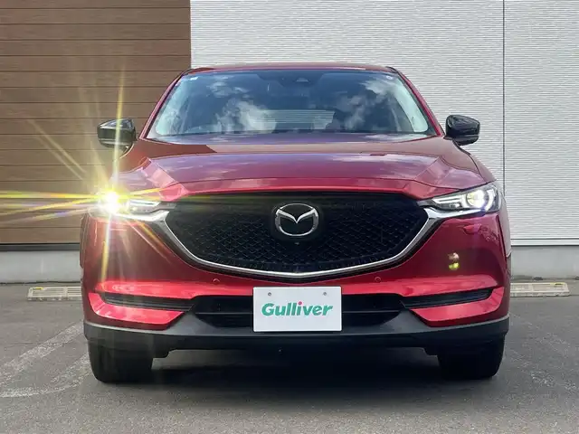 マツダ ＣＸ－５ XD ブラックトーンエディション 秋田県 2020(令2)年 4.7万km ソウルレッドクリスタルM ４WD/ターボ/衝突軽減システム/LEDヘッドライト/純正SDナビ（BT/AM/FM）/フルセグ/３６０°ビューモニター/マツダ純正１９インチアルミ（夏タイヤ装着）/スマートキー/アイドリングストップ/プッシュスタート/コーナーセンサー/レーンキープアシスト/マツダ・レーダークルーズコントロール追従走行有/オートマチックハイビーム/ヒルスタートアシストコントロール/MTモード付AT/ブラインドスポットモニター/ステアリングスイッチ/ステアリングヒーター/パドルシフト/前席シートヒーター/運転席メモリー付パワーシート/電動リアゲート/電動パーキングブレーキ/オートブレーキホールド機能/純正フロアマット/オートライト/オートエアコン/パワーステアリング/パワーウィンドウ/電動格納ウィンカーミラー/横滑り防止/盗難防止装置/寒冷地仕様/保証書/記録簿/スペアキー×１