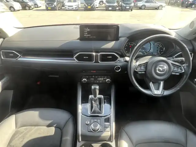 マツダ ＣＸ－５ XD ブラックトーンエディション 秋田県 2020(令2)年 4.7万km ソウルレッドクリスタルM ４WD/ターボ/衝突軽減システム/LEDヘッドライト/純正SDナビ（BT/AM/FM）/フルセグ/３６０°ビューモニター/マツダ純正１９インチアルミ（夏タイヤ装着）/スマートキー/アイドリングストップ/プッシュスタート/コーナーセンサー/レーンキープアシスト/マツダ・レーダークルーズコントロール追従走行有/オートマチックハイビーム/ヒルスタートアシストコントロール/MTモード付AT/ブラインドスポットモニター/ステアリングスイッチ/ステアリングヒーター/パドルシフト/前席シートヒーター/運転席メモリー付パワーシート/電動リアゲート/電動パーキングブレーキ/オートブレーキホールド機能/純正フロアマット/オートライト/オートエアコン/パワーステアリング/パワーウィンドウ/電動格納ウィンカーミラー/横滑り防止/盗難防止装置/寒冷地仕様/保証書/記録簿/スペアキー×１