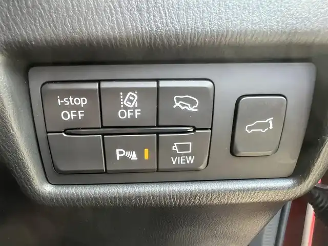 マツダ ＣＸ－５ XD ブラックトーンエディション 秋田県 2020(令2)年 4.7万km ソウルレッドクリスタルM ４WD/ターボ/衝突軽減システム/LEDヘッドライト/純正SDナビ（BT/AM/FM）/フルセグ/３６０°ビューモニター/マツダ純正１９インチアルミ（夏タイヤ装着）/スマートキー/アイドリングストップ/プッシュスタート/コーナーセンサー/レーンキープアシスト/マツダ・レーダークルーズコントロール追従走行有/オートマチックハイビーム/ヒルスタートアシストコントロール/MTモード付AT/ブラインドスポットモニター/ステアリングスイッチ/ステアリングヒーター/パドルシフト/前席シートヒーター/運転席メモリー付パワーシート/電動リアゲート/電動パーキングブレーキ/オートブレーキホールド機能/純正フロアマット/オートライト/オートエアコン/パワーステアリング/パワーウィンドウ/電動格納ウィンカーミラー/横滑り防止/盗難防止装置/寒冷地仕様/保証書/記録簿/スペアキー×１