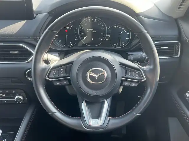 マツダ ＣＸ－５ XD ブラックトーンエディション 秋田県 2020(令2)年 4.7万km ソウルレッドクリスタルM ４WD/ターボ/衝突軽減システム/LEDヘッドライト/純正SDナビ（BT/AM/FM）/フルセグ/３６０°ビューモニター/マツダ純正１９インチアルミ（夏タイヤ装着）/スマートキー/アイドリングストップ/プッシュスタート/コーナーセンサー/レーンキープアシスト/マツダ・レーダークルーズコントロール追従走行有/オートマチックハイビーム/ヒルスタートアシストコントロール/MTモード付AT/ブラインドスポットモニター/ステアリングスイッチ/ステアリングヒーター/パドルシフト/前席シートヒーター/運転席メモリー付パワーシート/電動リアゲート/電動パーキングブレーキ/オートブレーキホールド機能/純正フロアマット/オートライト/オートエアコン/パワーステアリング/パワーウィンドウ/電動格納ウィンカーミラー/横滑り防止/盗難防止装置/寒冷地仕様/保証書/記録簿/スペアキー×１