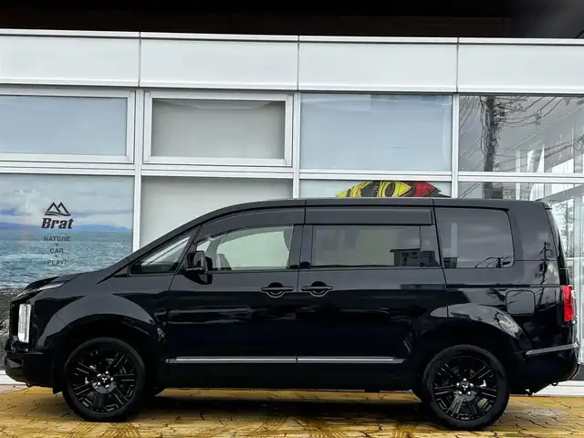 三菱 デリカＤ：５ ブラックエディション 道北・旭川 2024(令6)年 0.8万km アメジストブラック アルパイン11インチナビ/フリップダウンモニター/アラウンドビューモニター/フルセグTV/黒革シート/前席シートヒーター/ステアリングヒーター/両側パワースライドドア/パワーバックドア/コーナーセンサー/クルーズコントロール/ETC