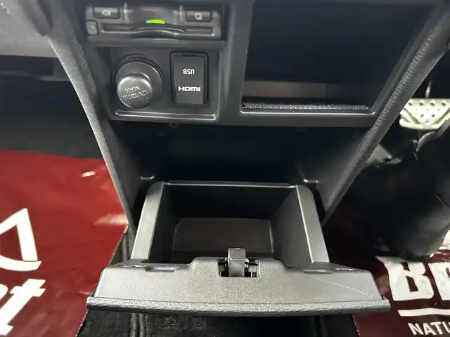 三菱 デリカＤ：５ ブラックエディション 道北・旭川 2024(令6)年 0.8万km アメジストブラック アルパイン11インチナビ/フリップダウンモニター/アラウンドビューモニター/フルセグTV/黒革シート/前席シートヒーター/ステアリングヒーター/両側パワースライドドア/パワーバックドア/コーナーセンサー/クルーズコントロール/ETC