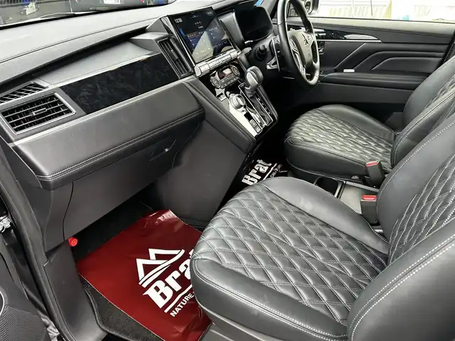 三菱 デリカＤ：５ ブラックエディション 道北・旭川 2024(令6)年 0.8万km アメジストブラック アルパイン11インチナビ/フリップダウンモニター/アラウンドビューモニター/フルセグTV/黒革シート/前席シートヒーター/ステアリングヒーター/両側パワースライドドア/パワーバックドア/コーナーセンサー/クルーズコントロール/ETC