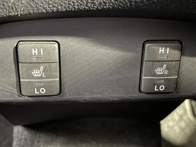 トヨタ シエンタ ハイブリッド G 大阪府 2016(平28)年 7万km レッドマイカM 純正ナビTV 両側パワースライドドア シートヒーター 衝突軽減ブレーキ レーンアシスト オートハイビーム スマートキー プッシュスタート オートライト 前後ドライブレコーダー ETC