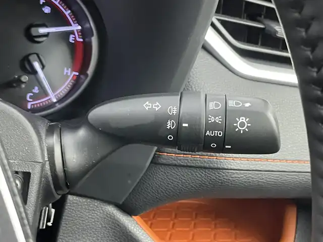 トヨタ ＲＡＶ４ アドベンチャー 埼玉県 2019(令1)年 5.5万km アッシュグレーメタリック/シアンメタリック ＴＲＤエアロ　純正９インチナビ　バックカメラ　ＢＳＭ　ビルトインＥＴＣ　ドライブレコーダー　セーフティセンス　レーダークルーズ　デジタルインナーミラー　シートヒーター　オートハイビーム　ＡＣ１００Ｖ